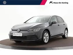 Grijs Gebruikt 2023 VW Golf VIII Life Hatchback | € 25.940 (Goede deal)