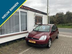 Rood Gebruikt 2004 Ford Fiesta Hatchback | € 1.350 (Eerlijke prijs)