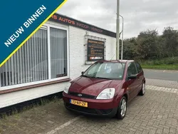 Rood Gebruikt 2004 Ford Fiesta Hatchback | € 1.650 (Iets duurder)