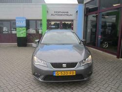 Grijs Gebruikt 2015 Seat Leon ST Style Stationwagen | € 10.950 (Goede deal)