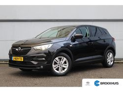 Zwart Gebruikt 2018 Opel Grandland X Innovation SUV | € 15.895 (Eerlijke prijs)