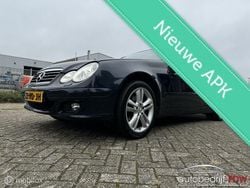 Zwart Gebruikt 2005 Mercedes C230 Coupé | € 3.290 (Eerlijke prijs)