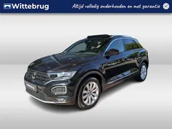 Zwart Gebruikt 2021 VW T-Roc Sport SUV | € 29.950 (Eerlijke prijs)