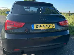 Zwart Gebruikt 2011 Audi A1 Attraction Hatchback | € 5.800