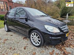 Zwart Gebruikt 2009 Mercedes B160 MPV | € 4.999 (Eerlijke prijs)