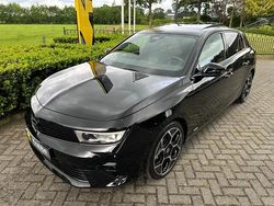 Zwart Gebruikt 2022 Opel Astra Ultimate Hatchback | € 26.950 (Eerlijke prijs)