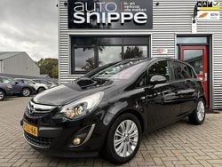 Zwart Gebruikt 2014 Opel Corsa Cosmo Hatchback | € 7.950 (Duur)
