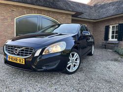 Zwart Gebruikt 2013 Volvo V60 Momentum Stationwagen | € 10.450 (Eerlijke prijs)