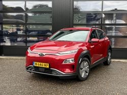 Rood Gebruikt 2022 Hyundai Kona Comfort SUV | € 16.999 (Super prijs)