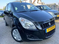 Zwart, metallic lak Gebruikt 2012 Suzuki Splash Comfort Hatchback | € 4.500 (Iets duurder)
