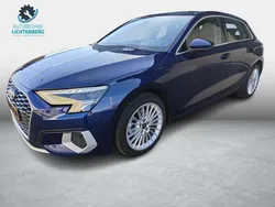 Blauw Gebruikt 2022 Audi A3 Sportback Advanced Hatchback | € 25.450 (Eerlijke prijs)