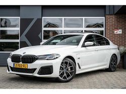 Wit Gebruikt 2022 BMW 530 Executive Stationwagen | € 37.900 (Eerlijke prijs)