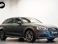 Grijs Gebruikt 2020 Audi A3 Sportback e-tron S-Line Sedan | € 22.900 (Super prijs)