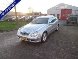 Grijs Gebruikt 2004 Mercedes C180 Coupé | € 2.750 (Eerlijke prijs)