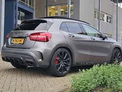 Grijs Gebruikt 2017 Mercedes GLA45 AMG AMG SUV | € 39.999 (Iets duurder)