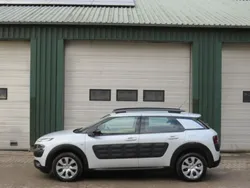 Wit Gebruikt 2016 Citroën C4 Business Class SUV | € 7.250 (Super prijs)