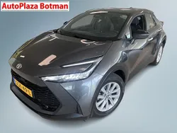 Grijs Gebruikt 2024 Toyota C-HR Active SUV | € 31.950 (Super prijs)