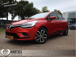 Rood Gebruikt 2017 Renault Clio GrandTour Intens Stationwagen | € 9.750 (Goede deal)