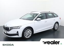 Wit Gebruikt 2024 Skoda Octavia Business Line Stationwagen | € 29.840 (Eerlijke prijs)