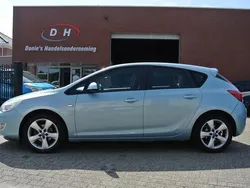 Blauw Gebruikt 2010 Opel Astra Edition Hatchback | € 2.399 (Eerlijke prijs)
