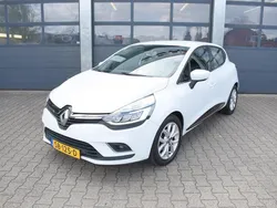 Wit Gebruikt 2018 Renault Clio IV Intens Hatchback | € 12.830 (Iets duurder)