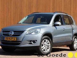 Grijs, metallic lak Gebruikt 2009 VW Tiguan Comfortline SUV | € 4.940 (Eerlijke prijs)