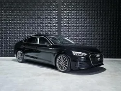 Zwart, metallic lak Gebruikt 2022 Audi A5 Sportback Design Hatchback | € 38.900 (Eerlijke prijs)