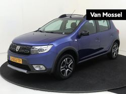 Blauw Gebruikt 2020 Dacia Sandero Stepway Hatchback | € 11.635 (Eerlijke prijs)