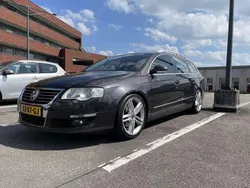 Bruin Gebruikt 2007 VW Passat Highline Stationwagen | € 3.250 (Duur)