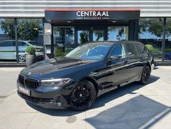 Zwart Gebruikt 2021 BMW 520 Executive Stationwagen | € 31.950 (Goede deal)