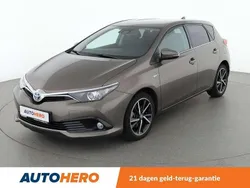 Grijs Gebruikt 2017 Toyota Auris Hybrid Edition-S Hatchback | € 15.049 (Eerlijke prijs)