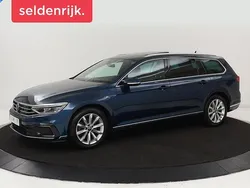 Blauw Gebruikt 2020 VW Passat GTE Stationwagen | € 21.900 (Goede deal)