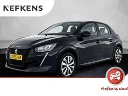 Zwart Gebruikt 2023 Peugeot e-208 Active Hatchback | € 19.425 (Goede deal)