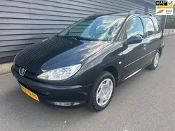 Zwart Gebruikt 2004 Peugeot 206 Stationwagen | € 1.495 (Eerlijke prijs)