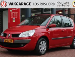 Rood Gebruikt 2008 Renault Scénic II Business MPV | € 2.990 (Eerlijke prijs)