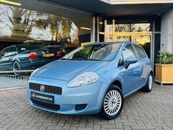 Blauw (metallic) Gebruikt 2008 Fiat Grande Punto Active Hatchback | € 2.299 (Eerlijke prijs)