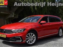 Rood Gebruikt 2021 VW Passat Business Stationwagen | € 21.745 (Goede deal)