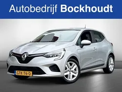 Grijs Gebruikt 2021 Renault Clio V SE Hatchback | € 13.900 (Goede deal)