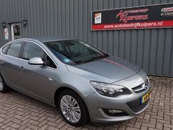 Grijs Gebruikt 2013 Opel Astra Cosmo Sedan | € 6.950 (Iets duurder)
