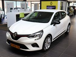 Wit Gebruikt 2020 Renault Clio V Zen Hatchback | € 13.750 (Eerlijke prijs)