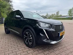 Zwart Gebruikt 2020 Peugeot 2008 Active SUV | € 16.600 (Iets duurder)