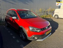 Oranje Gebruikt 2011 VW Polo Cross Hatchback | € 3.499 (Eerlijke prijs)