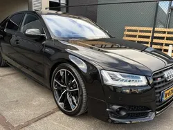 Bruin Gebruikt 2015 Audi A8 Proline Sedan | € 46.950