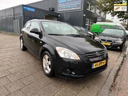 Zwart Gebruikt 2009 Kia ProCeed Hatchback | € 2.649 (Eerlijke prijs)