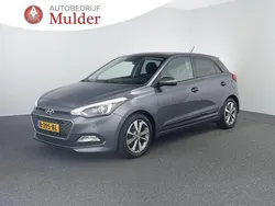 Grijs Gebruikt 2017 Hyundai i20 Comfort Hatchback | € 10.445 (Iets duurder)