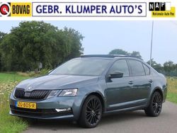 Grijs, metallic lak Gebruikt 2019 Skoda Octavia Sport Sedan | € 12.990 (Eerlijke prijs)
