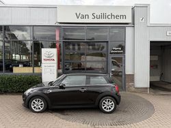 Zwart Gebruikt 2018 Mini Cooper Pepper Hatchback | € 18.995 (Eerlijke prijs)