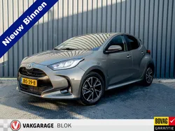 Groen Gebruikt 2020 Toyota Yaris Hybrid Hatchback | € 19.945 (Eerlijke prijs)