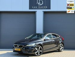 Zwart Gebruikt 2018 Volvo V40 Business Edition Stationwagen | € 14.900 (Goede deal)