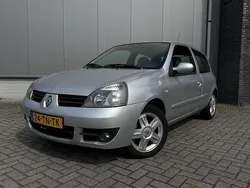 Grijs Gebruikt 2006 Renault Clio II Campus Hatchback | € 1.499 (Eerlijke prijs)